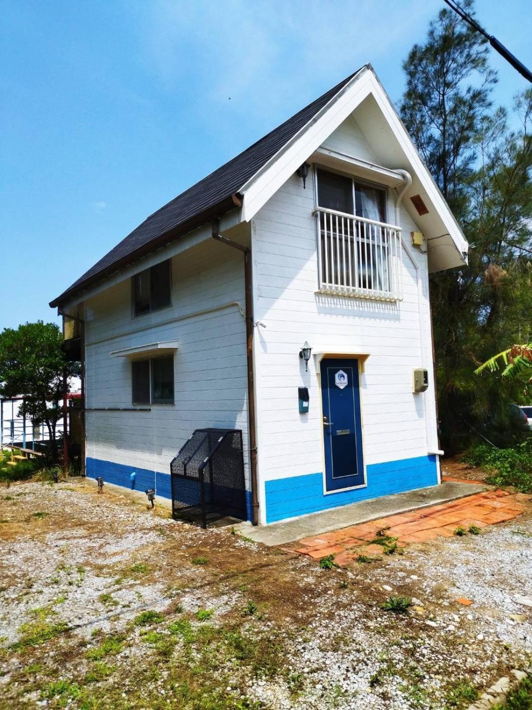 Cottage Blue Onna Exterior photo
